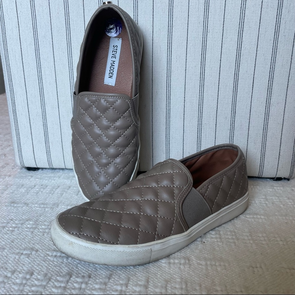 Steven Madden Slip Ons Size 8 1/2 Loafers